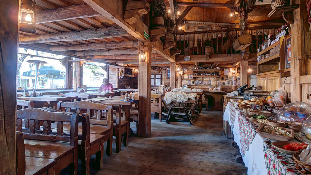 Gdzie zjeść pod Tatrami – Stek Chałupa w Zakopanem